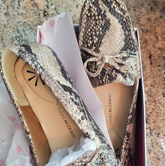 Isaac Mizrahi Shoes - NEW Isaac Mizrahi Live Size 7.5W Cream Gray Loafers Moccasins Leather Snakeskin